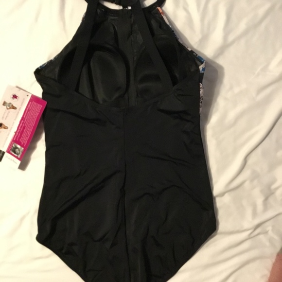 Fit 4 Ur C's Victoria Hi Neck Zip Tank~Size 18 - Picture 7 of 11